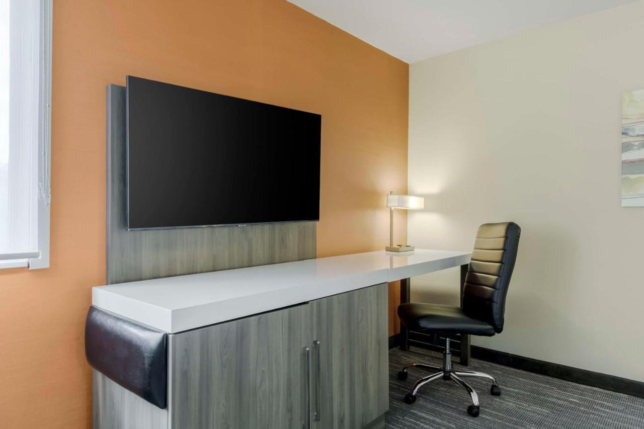 Best Western Plus Renton Inn Екстер'єр фото